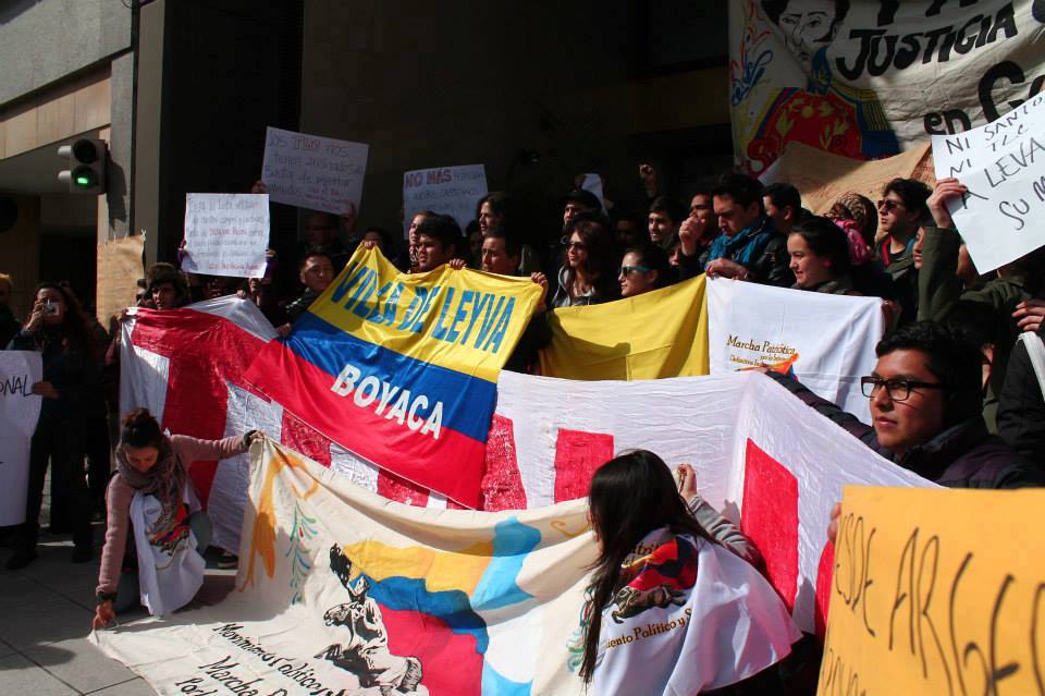 Colombianos en Argentina apoyando el Paro Agrario