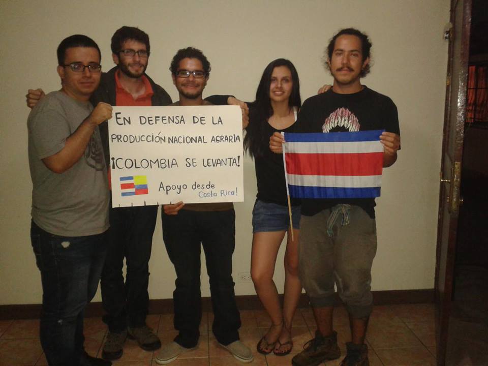 Colombianos en Costa Rica Apoyando el paro agrario